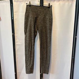 Beyond Yoga Spacedye Equipped Pocket Midi Legging